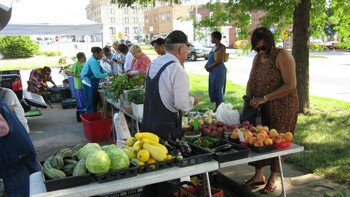 Greater Kansas City Food Policy Coalition works for better access and affordability of local foods